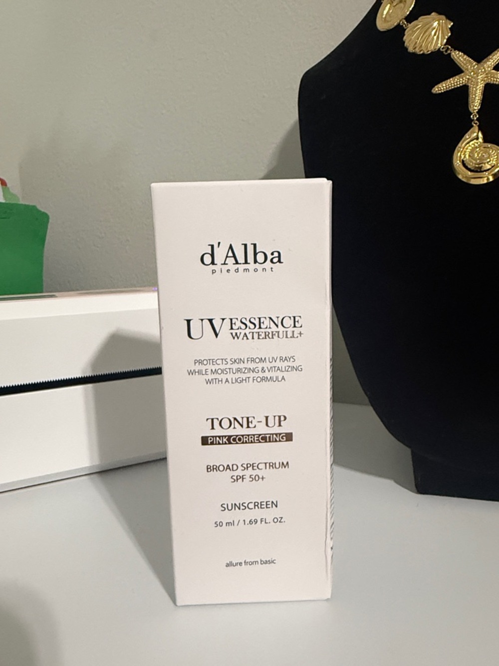 Alba Vegan Tone-Up Sunscreen – Pink & White Packaging